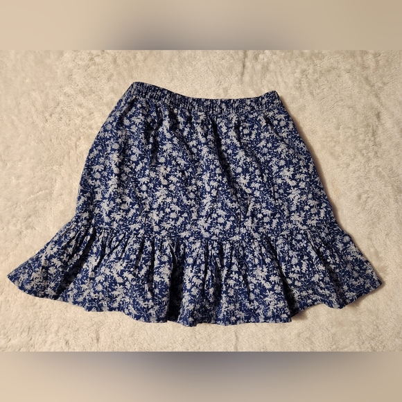 NWOT GAP Floral Print Ruffle Skirt, Girls' Size M(8/9) - Picture 4 of 5